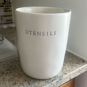 Hearth & Hand Utensil Holder